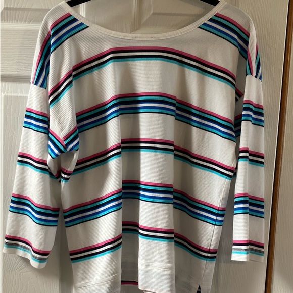 Bundle of Talbots striped shirt, white Dockers golf shorts & pink lace crop top - Picture 5 of 10